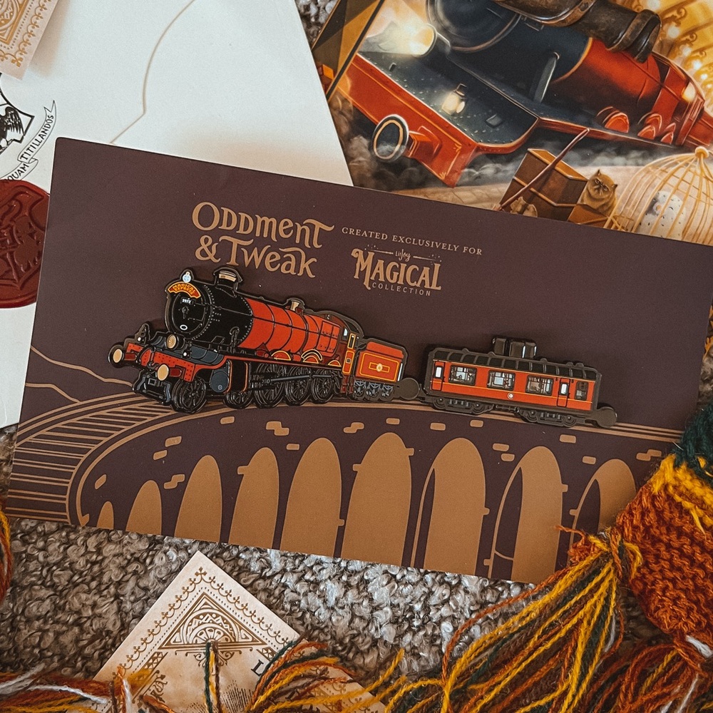 Oddment and Tweak Hogwarts Express Pin